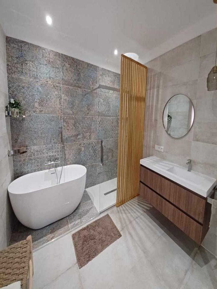 Salle de bain avant / après – Béziers